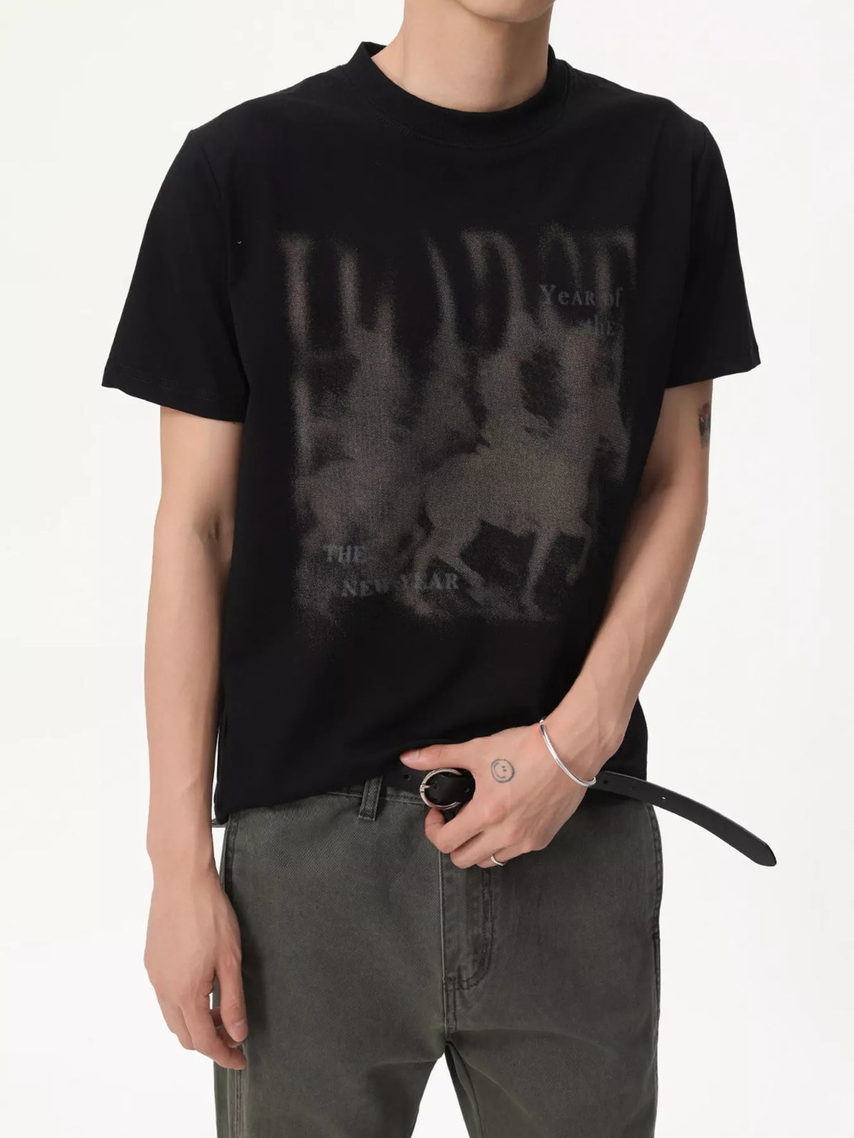 Men's Vintage Graphic Short Sleeve Tee - URBANPICK FASHION