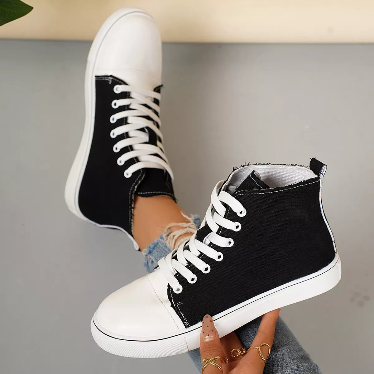 Round Toe Lace Up Sneakers - URBANPICK FASHION