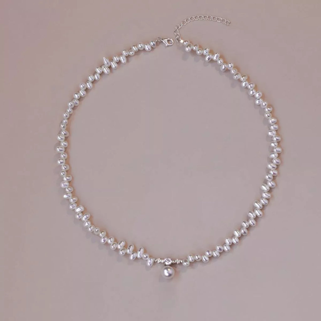 Irregular Freshwater Pearl Pendant Necklace - URBANPICK FASHION