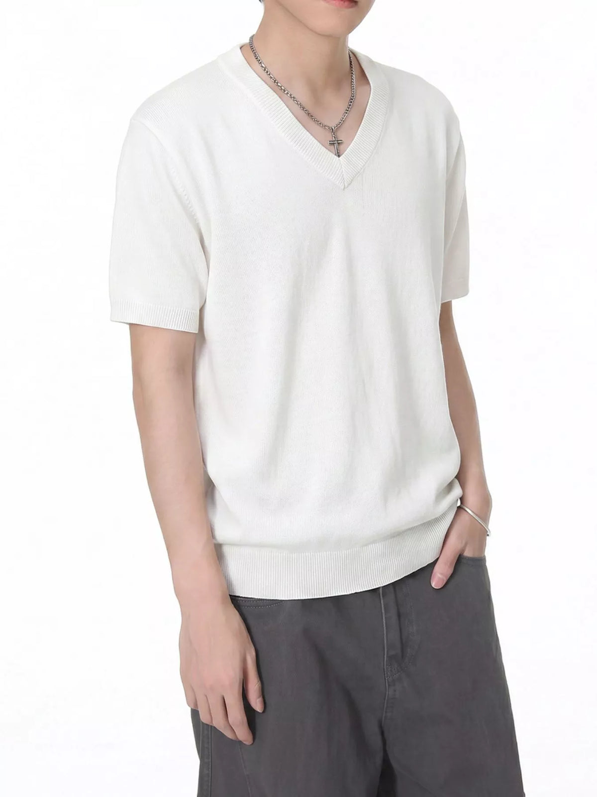 Men's V-Neck Short-Sleeve Knit T-Shirt - URBANPICK FASHION