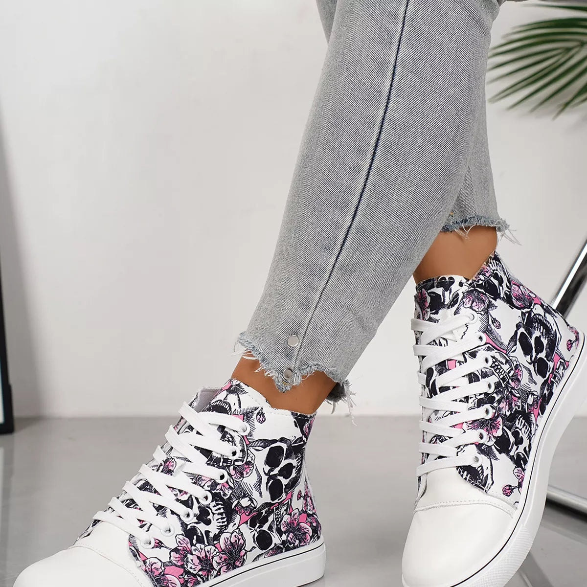Round Toe Lace Up Sneakers - URBANPICK FASHION