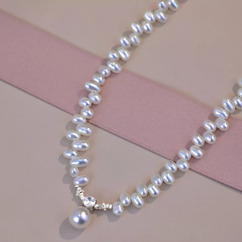 Irregular Freshwater Pearl Pendant Necklace - URBANPICK FASHION