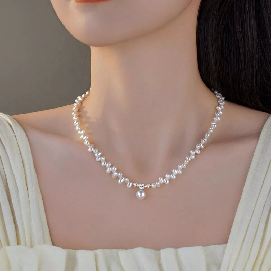 Irregular Freshwater Pearl Pendant Necklace - URBANPICK FASHION