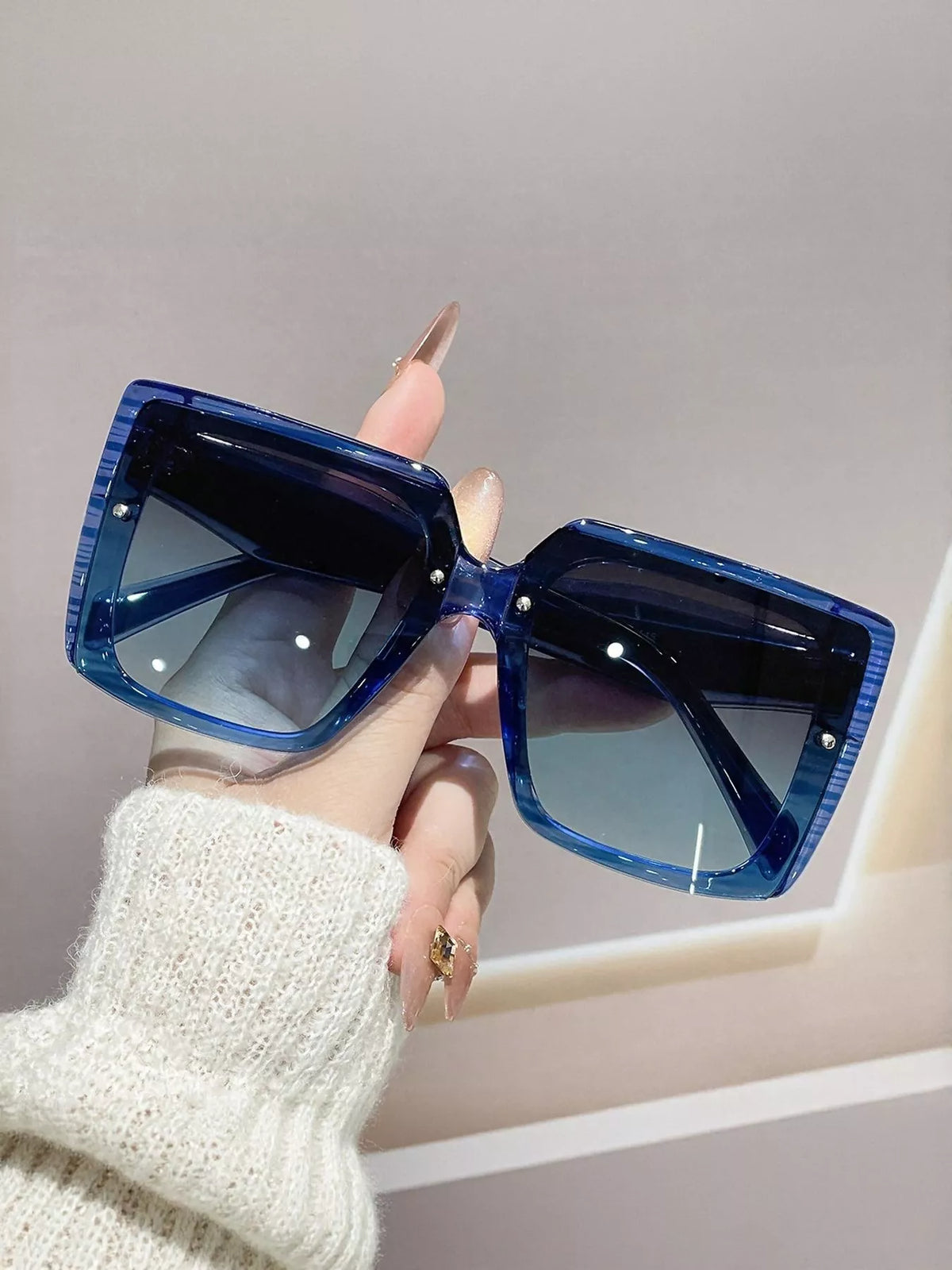 Oversized Gradient Square Sunglasses - URBANPICK FASHION