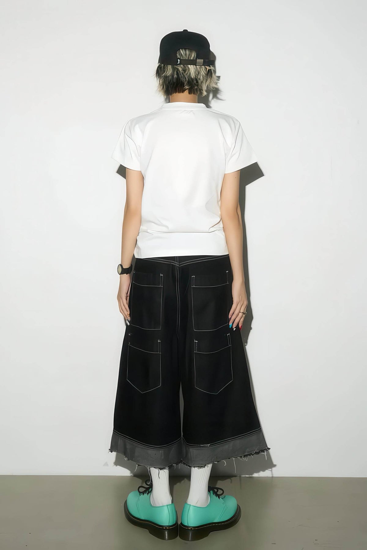 Button-Fly Cropped Jeans - Streetwear Washed Wide Leg Pants - URBANPICK FASHION