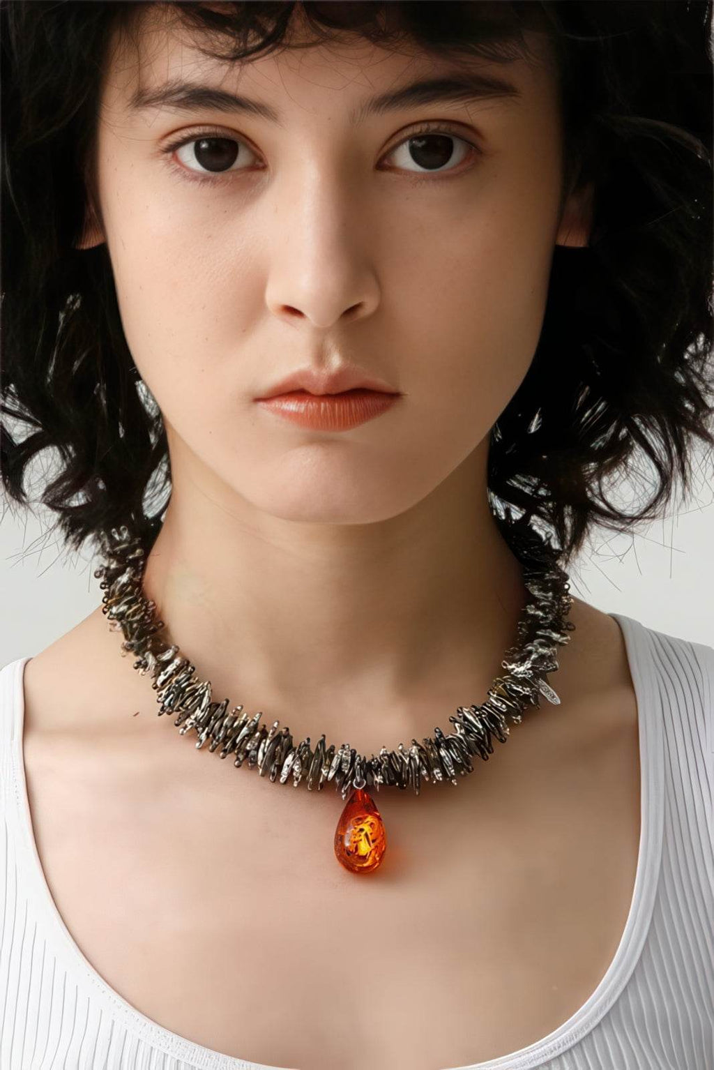 Amber Pendant Necklace - URBANPICK FASHION