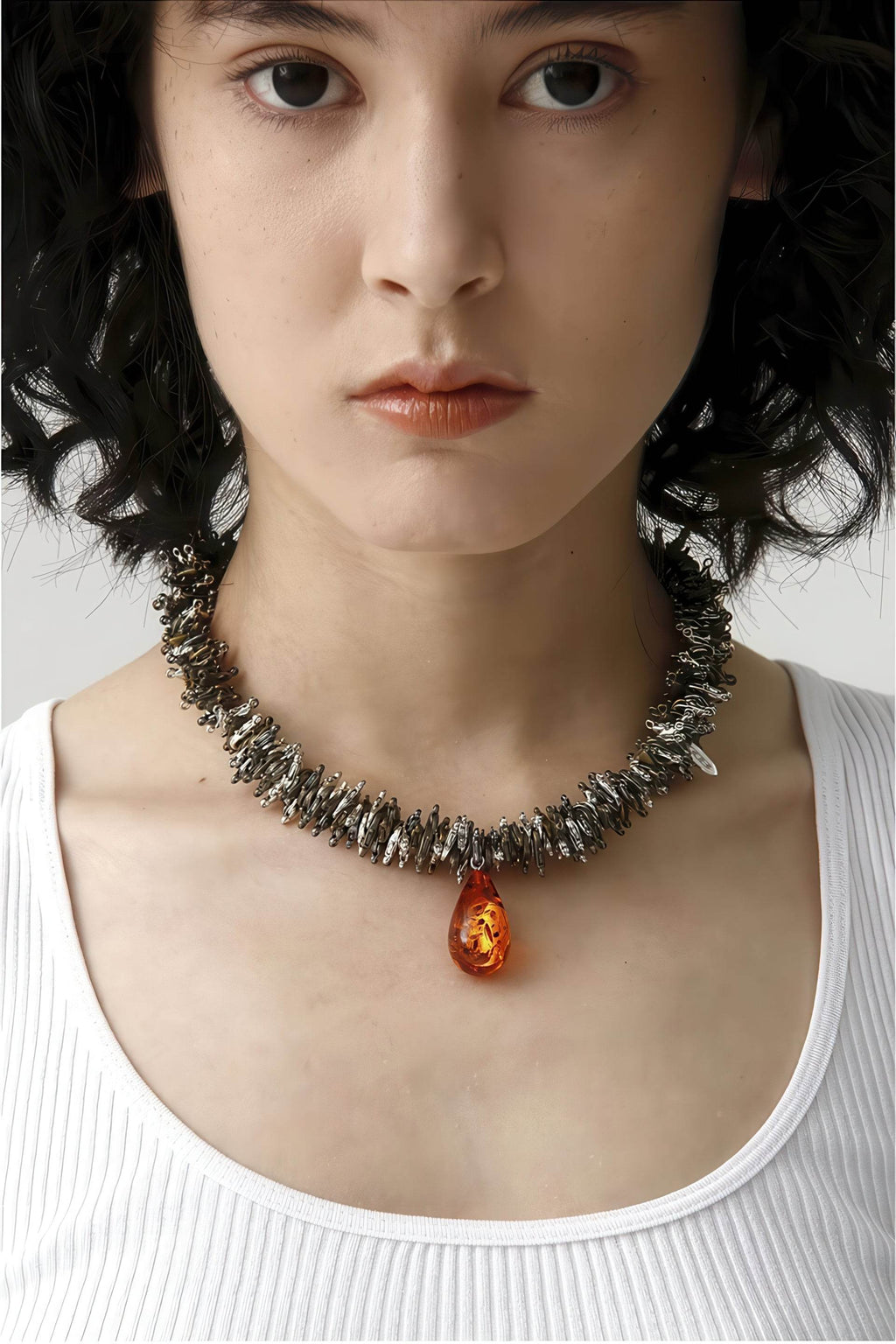 Amber Pendant Necklace - URBANPICK FASHION