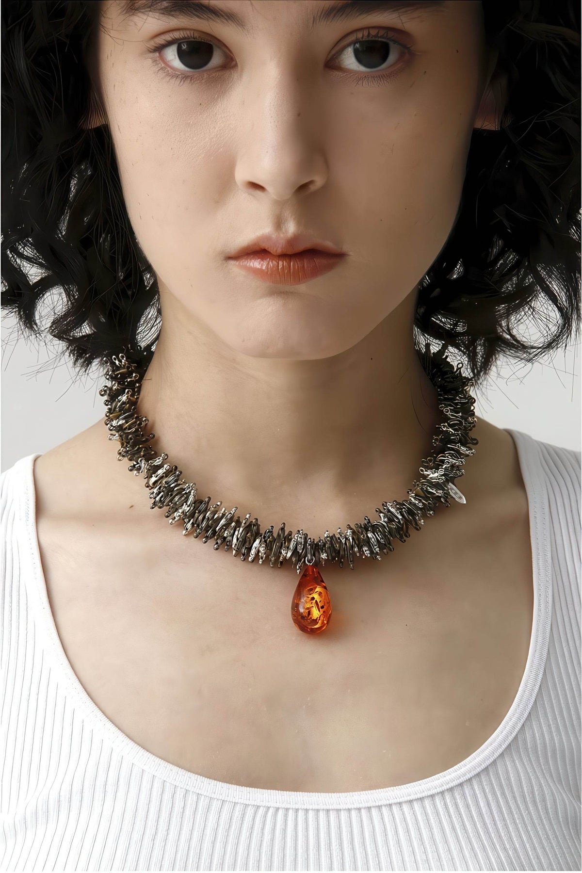 Amber Pendant Necklace - URBANPICK FASHION