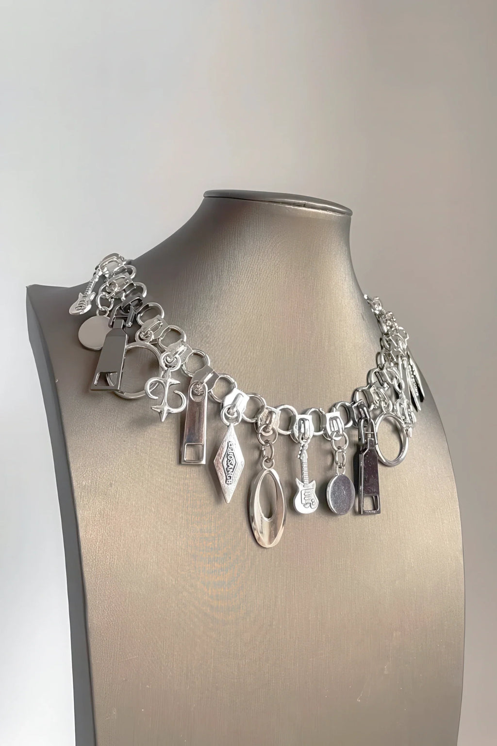 Zipper Necklace – Minimalist & Versatile Design - URBANPICK FASHION