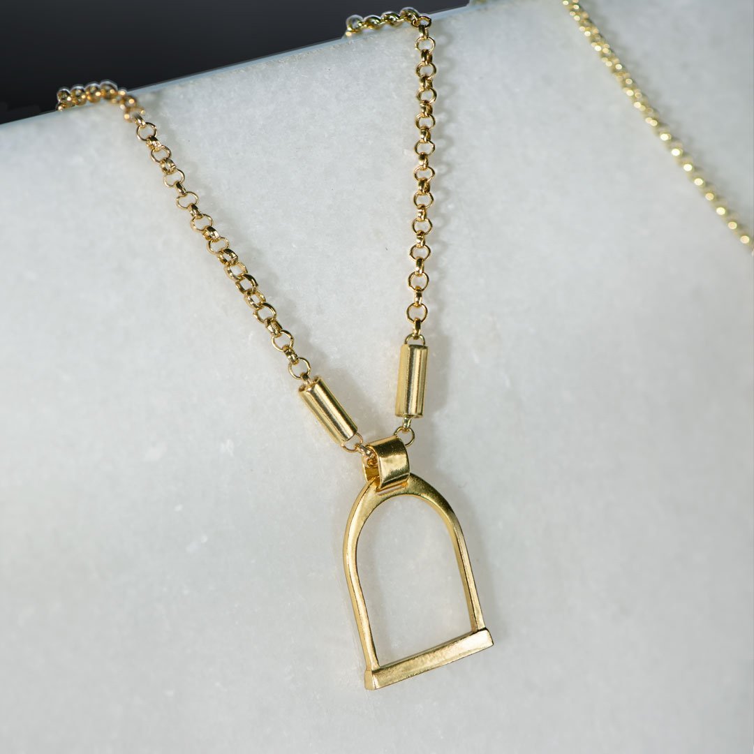 Camden - Handcast Stirrup Pendant in 14K Gold Vermeil w/Rolo Chain Stirrup Necklace - URBANPICK FASHION