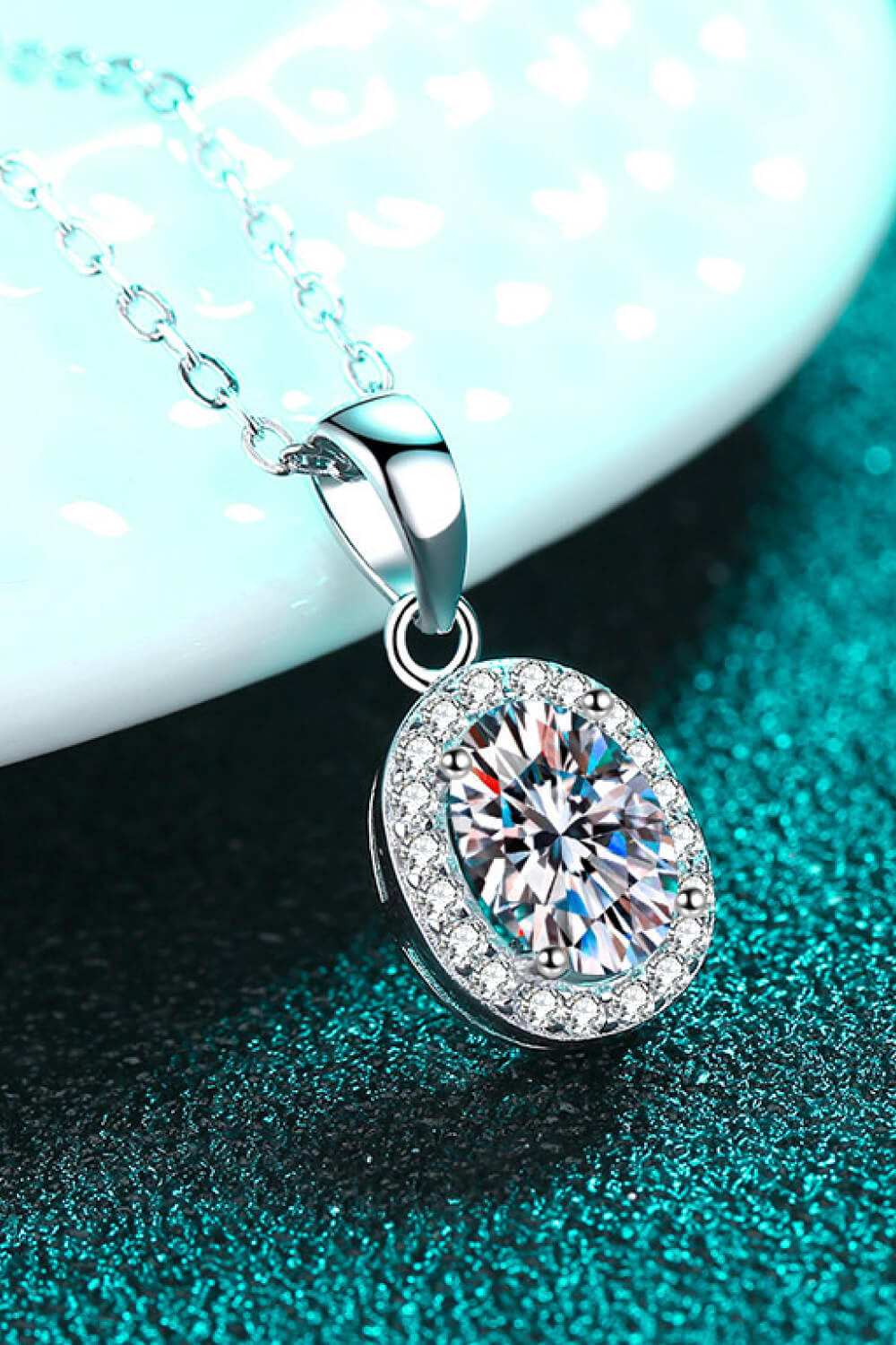 Be The One 1 Carat Moissanite Pendant Necklace - URBANPICK FASHION