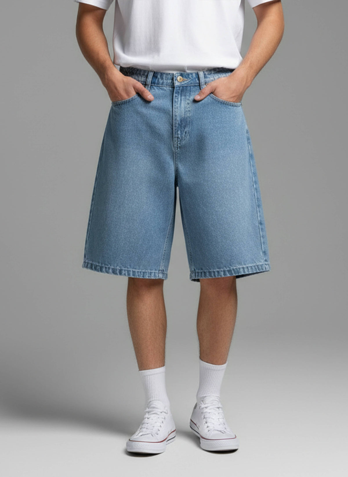 BAGGY FIT DENIM SHORTS: Light Blue / 38