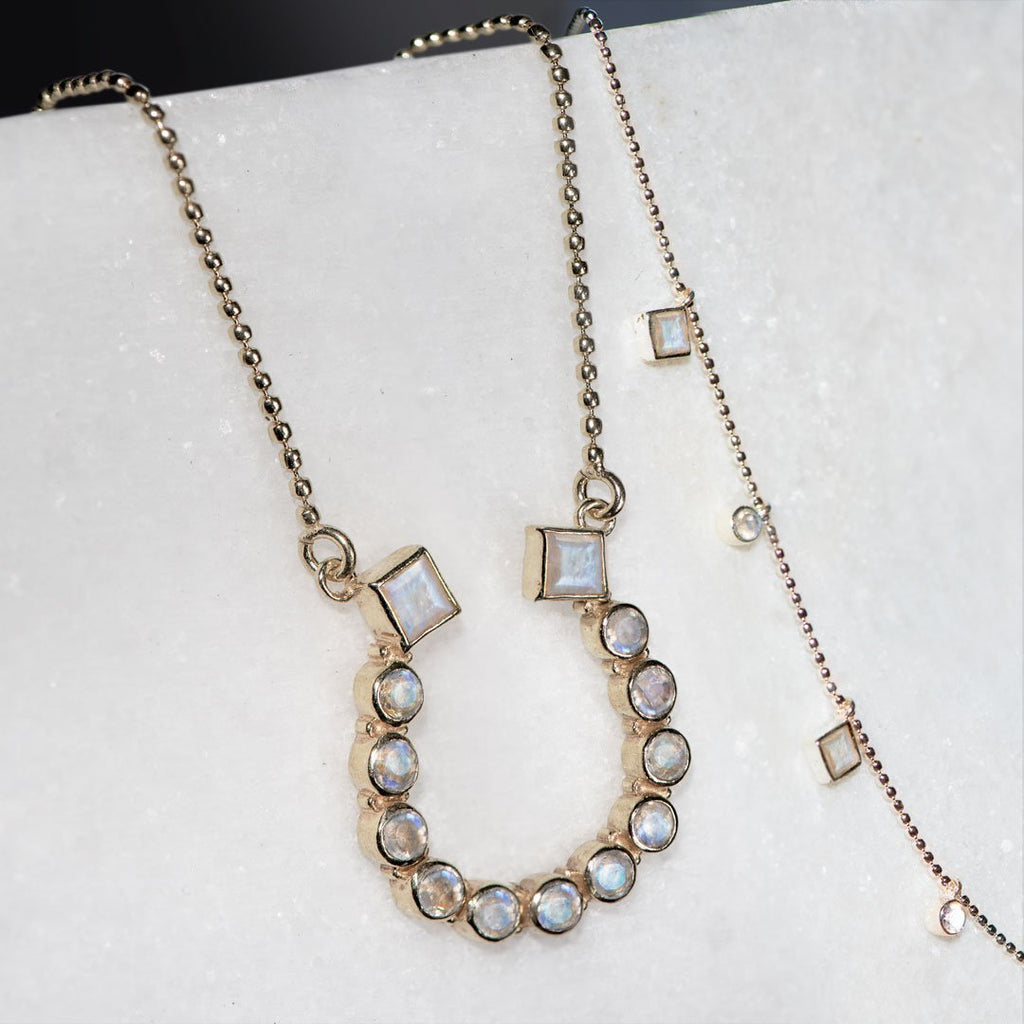 Keepsake - Moonstone Equestrian Horseshoe Necklace in Silver - URBANPICK FASHION